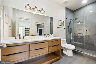 9646 Eagle Ridge Dr, Bethesda, MD 20817 - Photo 20
