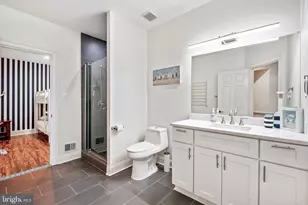 9646 Eagle Ridge Dr, Bethesda, MD 20817 - Photo 24