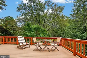 10139 Crestberry Pl, Bethesda, MD 20817 - Photo 16