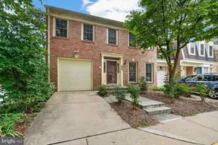 10139 Crestberry Pl, Bethesda, MD 20817 - Photo 2