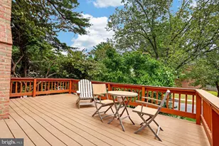 10139 Crestberry Pl, Bethesda, MD 20817 - Photo 14
