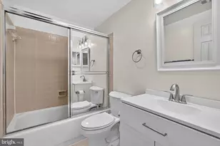 10139 Crestberry Pl, Bethesda, MD 20817 - Photo 38