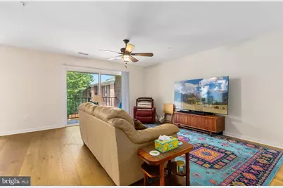 824 Quince Orchard Boulevard #201, Gaithersburg, MD 20878 - Photo 8