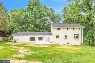 10911 Chandler Rd, Potomac, MD 20854 - Photo 52