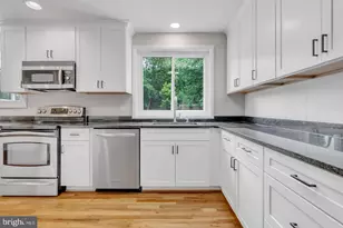 10911 Chandler Rd, Potomac, MD 20854 - Photo 16
