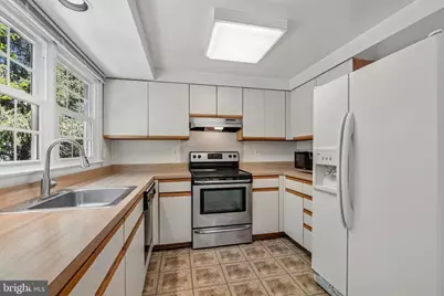 8541 Hawk Run Terrace, Montgomery Village, MD 20886 - Photo 8
