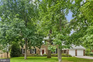 8700 Camille Dr, Potomac, MD 20854 - Photo 2