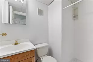 8700 Camille Dr, Potomac, MD 20854 - Photo 40