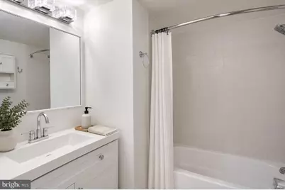 10101 Grosvenor Place #2008, Rockville, MD 20852 - Photo 8