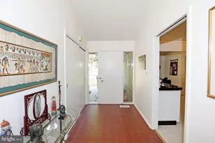 6900 Heatherhill Rd, Bethesda, MD 20817 - Photo 8