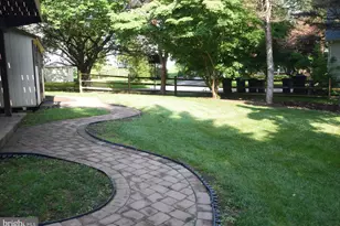 11305 Willowdale Dr, Germantown, MD 20876 - Photo 2
