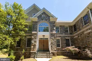 7009 Persimmon Tree Rd, Bethesda, MD 20817 - Photo 2