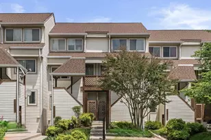 18315 Leman Lake Dr, Olney, MD 20832 - Photo 2