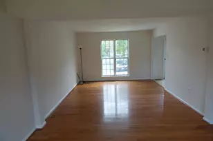 13422 Country Ridge Dr, Germantown, MD 20874 - Photo 2
