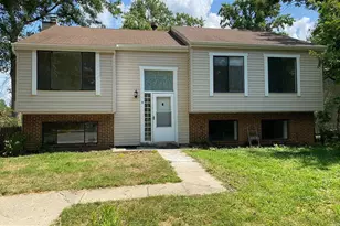 4 Renmark Ct, Gaithersburg, MD 20878 - Photo 2