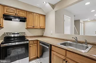 11467 Appledowre Way, Germantown, MD 20876 - Photo 14