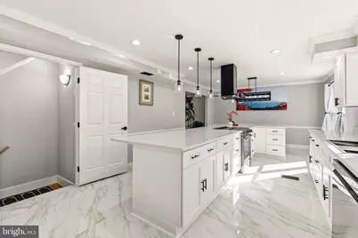 8701 Lochaven Drive, Gaithersburg, MD 20882 - Photo 16