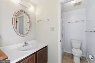 210 Curry Ford Ln, Gaithersburg, MD 20878 - Photo 20