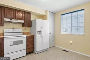 210 Curry Ford Ln, Gaithersburg, MD 20878 - Photo 8