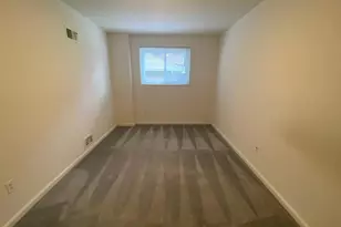 6411 E Halbert Rd, Bethesda, MD 20817 - Photo 14