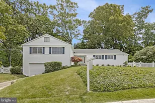 7411 Wyndale Ln, Chevy Chase, MD 20815 - Photo 4