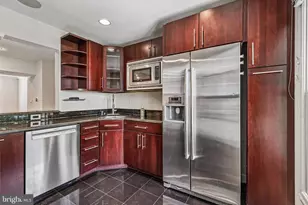17 Appleseed Ln, Gaithersburg, MD 20878 - Photo 6