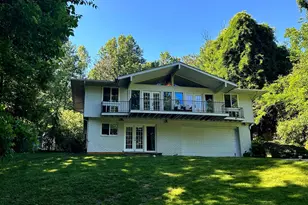 6900 Heatherhill Rd, Bethesda, MD 20817 - Photo 2