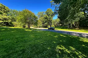6900 Heatherhill Rd, Bethesda, MD 20817 - Photo 4