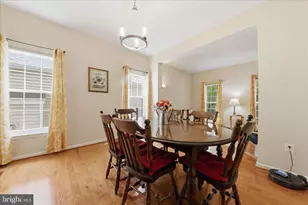 18849 Porterfield Way, Germantown, MD 20874 - Photo 6