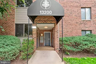 13200 Chalet Pl, Germantown, MD 20874 - Photo 2