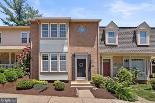 17 Hickory Hill Ct, Silver Spring, MD 20906 - Photo 2