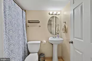 17 Hickory Hill Ct, Silver Spring, MD 20906 - Photo 26