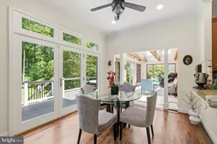 13 Trailridge Ct, Potomac, MD 20854 - Photo 10