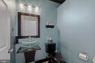 13 Trailridge Ct, Potomac, MD 20854 - Photo 32