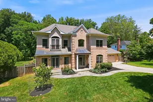 13 Trailridge Ct, Potomac, MD 20854 - Photo 34