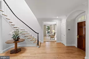 7009 Loch Lomond Dr, Bethesda, MD 20817 - Photo 6