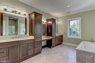 9830 River Rd, Potomac, MD 20854 - Photo 18