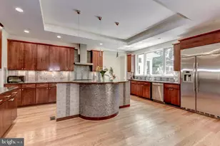 9830 River Rd, Potomac, MD 20854 - Photo 14