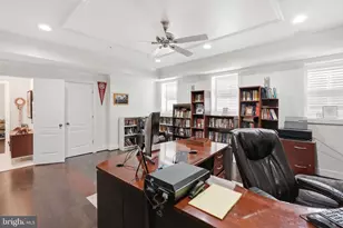 164 Crown Farm Dr, Gaithersburg, MD 20878 - Photo 32