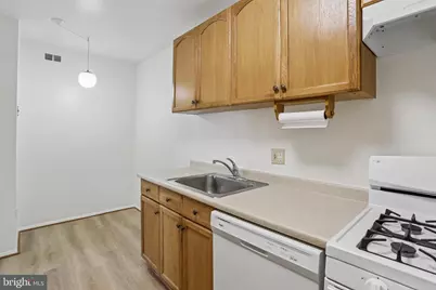 11925 Parklawn Drive #203, Rockville, MD 20852 - Photo 26