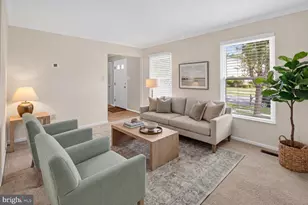 15000 Saddle Creek Dr, Burtonsville, MD 20866 - Photo 2