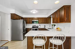 11900 Canfield Rd, Potomac, MD 20854 - Photo 10