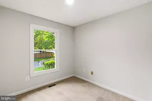 19044 McFarlin Dr, Germantown, MD 20874 - Photo 28