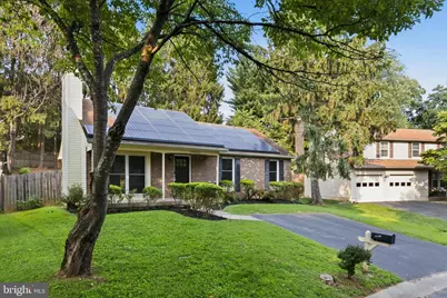 19044 McFarlin Drive, Germantown, MD 20874 - Photo 2