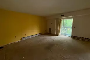15100 Glade Dr, Silver Spring, MD 20906 - Photo 2