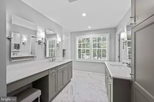7801 Hidden Meadow Terrace, Potomac, MD 20854 - Photo 16