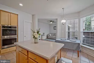 413 Longhorn Crescent, Rockville, MD 20850 - Photo 14