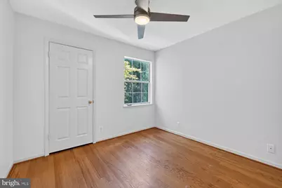 5818 Inman Park Circle #210, Rockville, MD 20852 - Photo 14