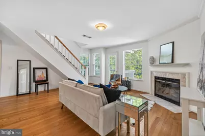 5818 Inman Park Circle #210, Rockville, MD 20852 - Photo 6
