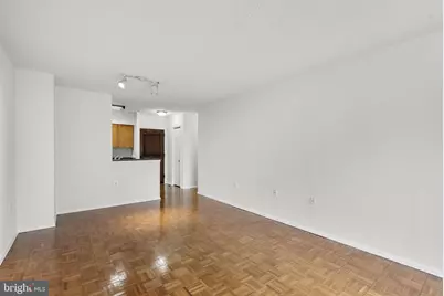 4801 Fairmont Avenue #909, Bethesda, MD 20814 - Photo 8
